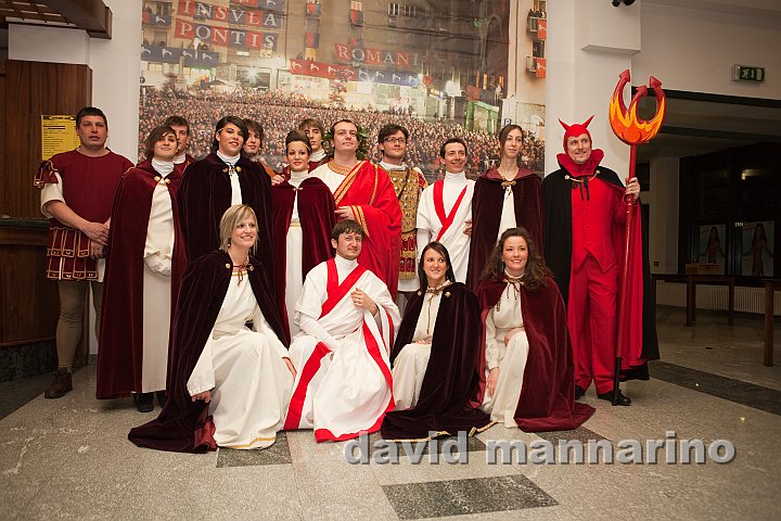 presentazione personaggi-7078.jpg